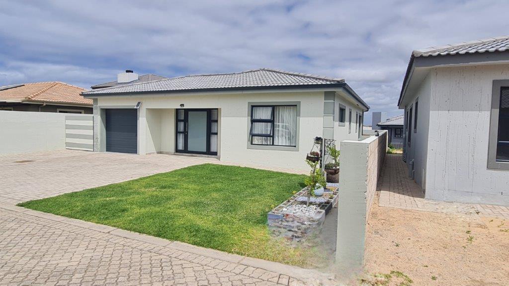 2 Bedroom Property for Sale in Dana Bay Western Cape